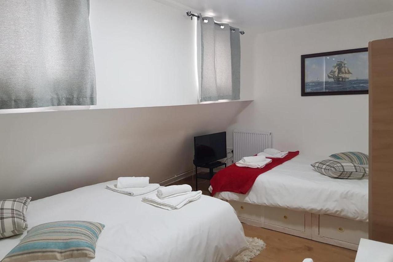 Oyo New City Lodge London Kültér fotó